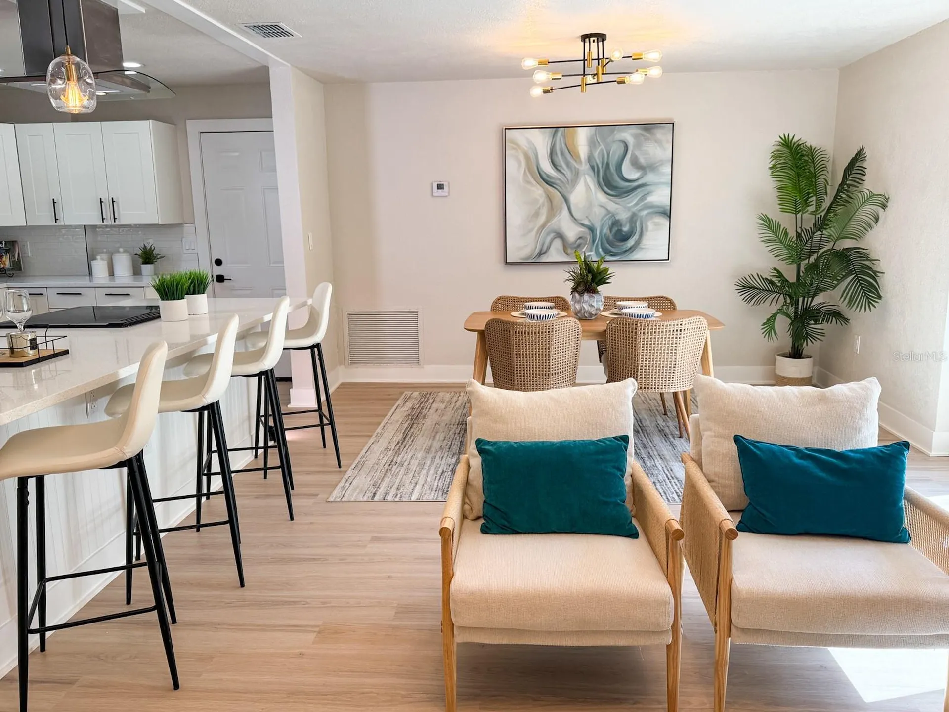1470 Serpentine Drive S St Petersburg FL 33705