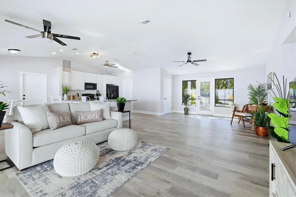 903 72nd St NW Bradenton FL 34209