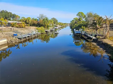 553 Hoffer Street Port Charlotte FL 33953