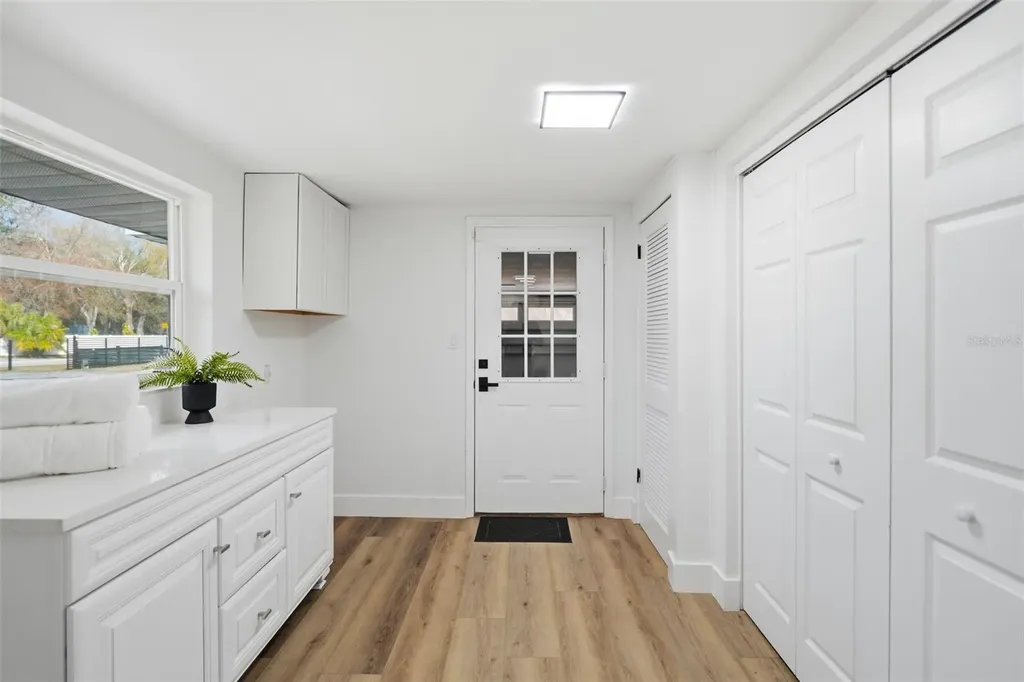 2338 Meadowbrook Drive Lutz FL 33558
