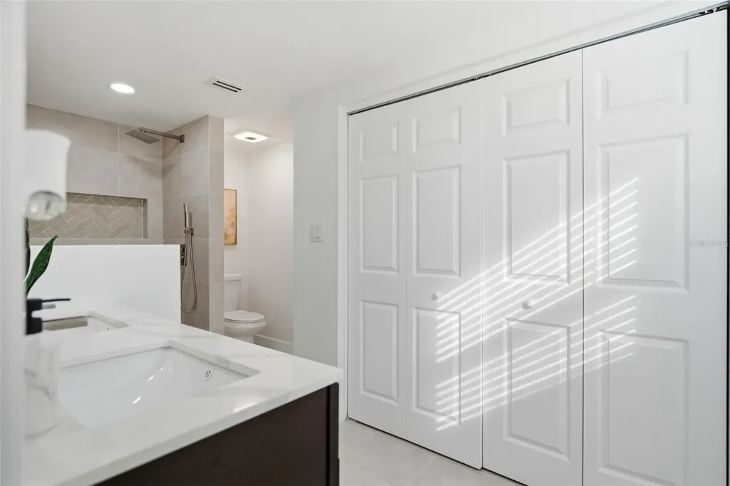 2338 Meadowbrook Drive Lutz FL 33558