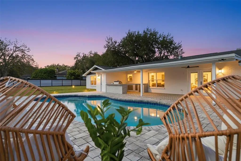 2338 Meadowbrook Drive Lutz FL 33558