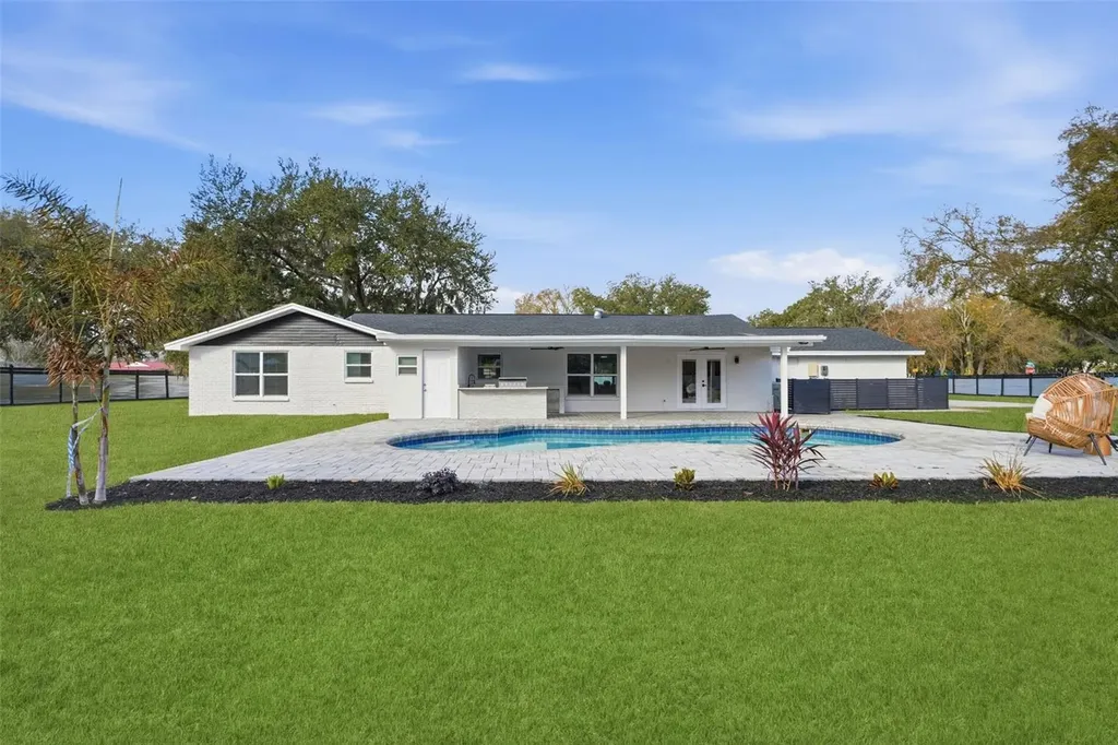 2338 Meadowbrook Drive Lutz FL 33558