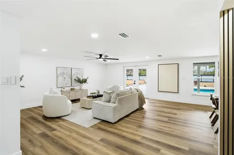 2338 Meadowbrook Drive Lutz FL 33558