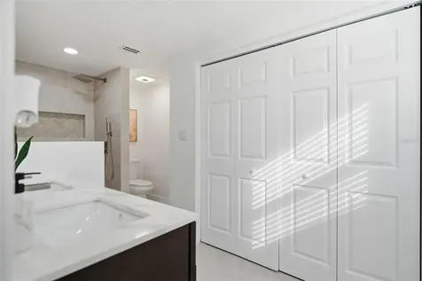 2338 Meadowbrook Drive Lutz FL 33558