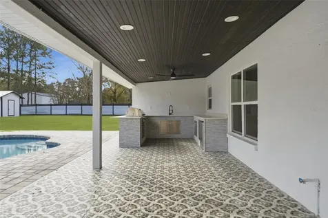 2338 Meadowbrook Drive Lutz FL 33558