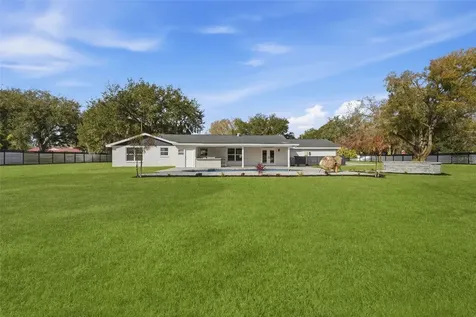 2338 Meadowbrook Drive Lutz FL 33558