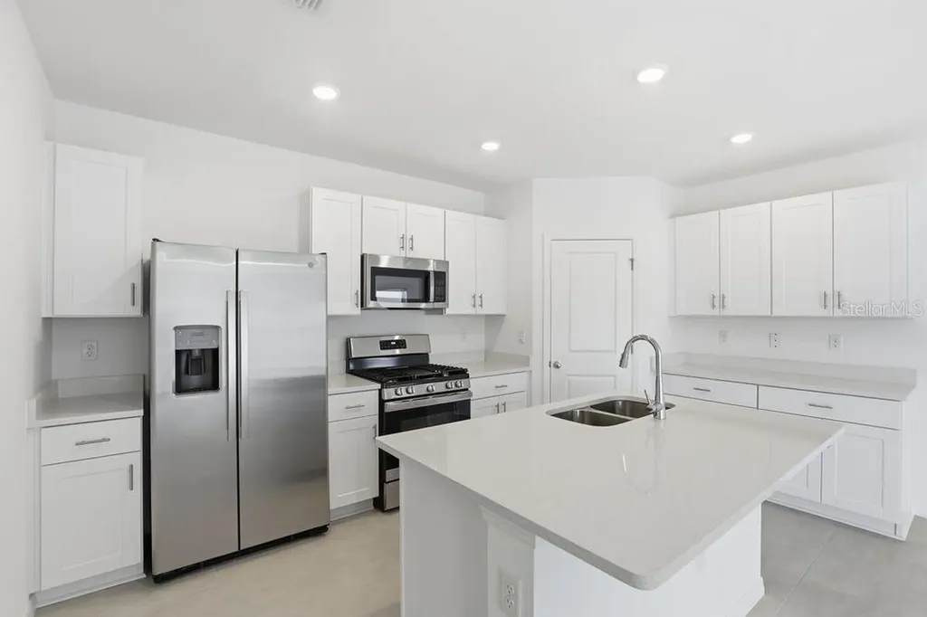 752 Hazelwood Court Haines City FL 33844