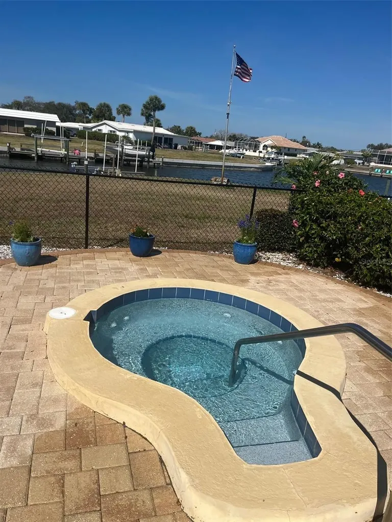 150 Englewood Isles Parkway Englewood FL 34223