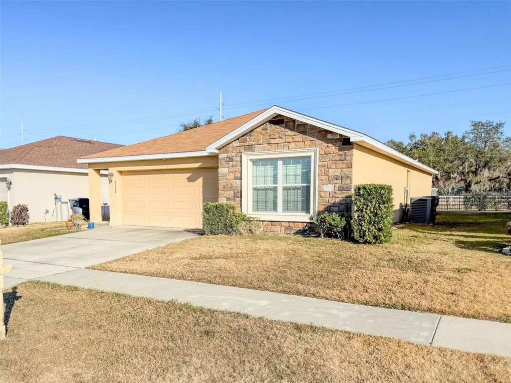 2128 Bretton Ridge Boulevard Winter Haven FL 33884