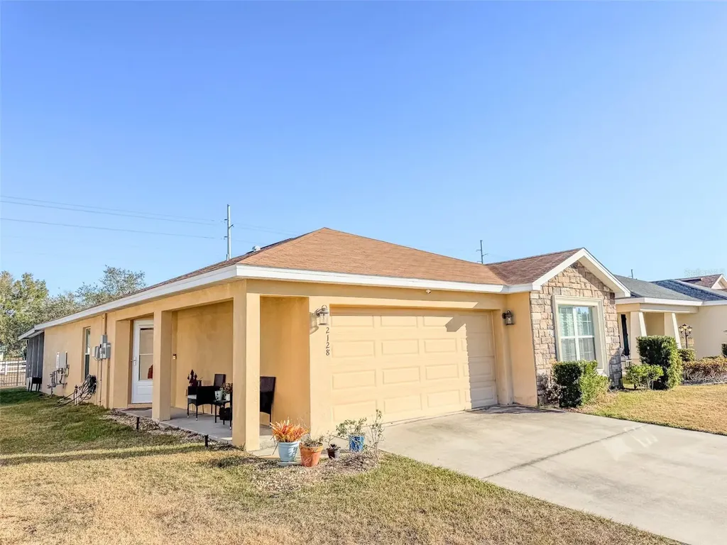 2128 Bretton Ridge Boulevard Winter Haven FL 33884