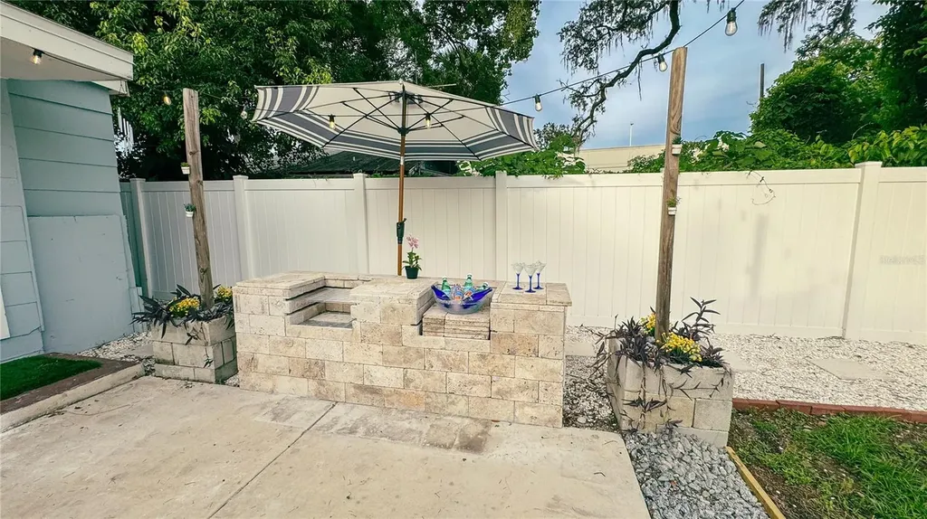 609 E Louisiana Avenue Tampa FL 33603