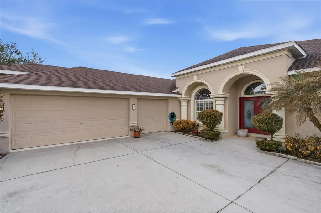 13642 Thoroughbred Drive Dade City FL 33525