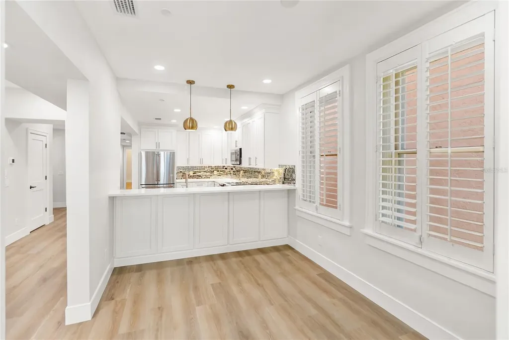 1221 N Palm Avenue Sarasota FL 34236