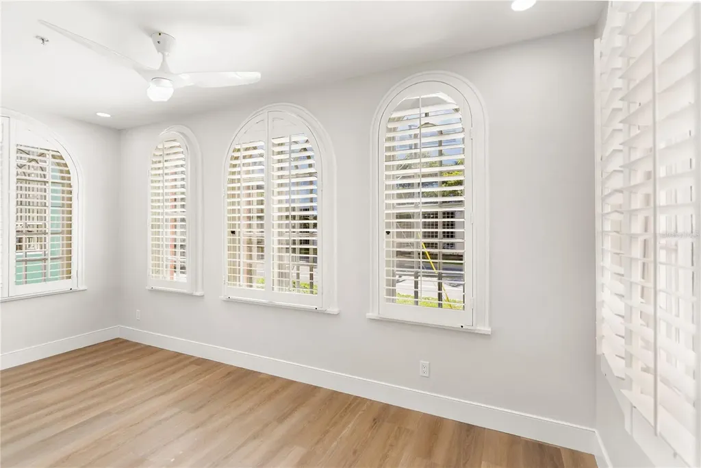 1221 N Palm Avenue Sarasota FL 34236