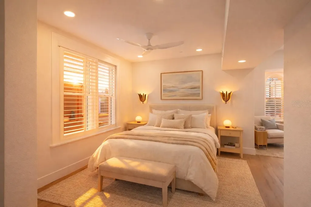 1221 N Palm Avenue Sarasota FL 34236