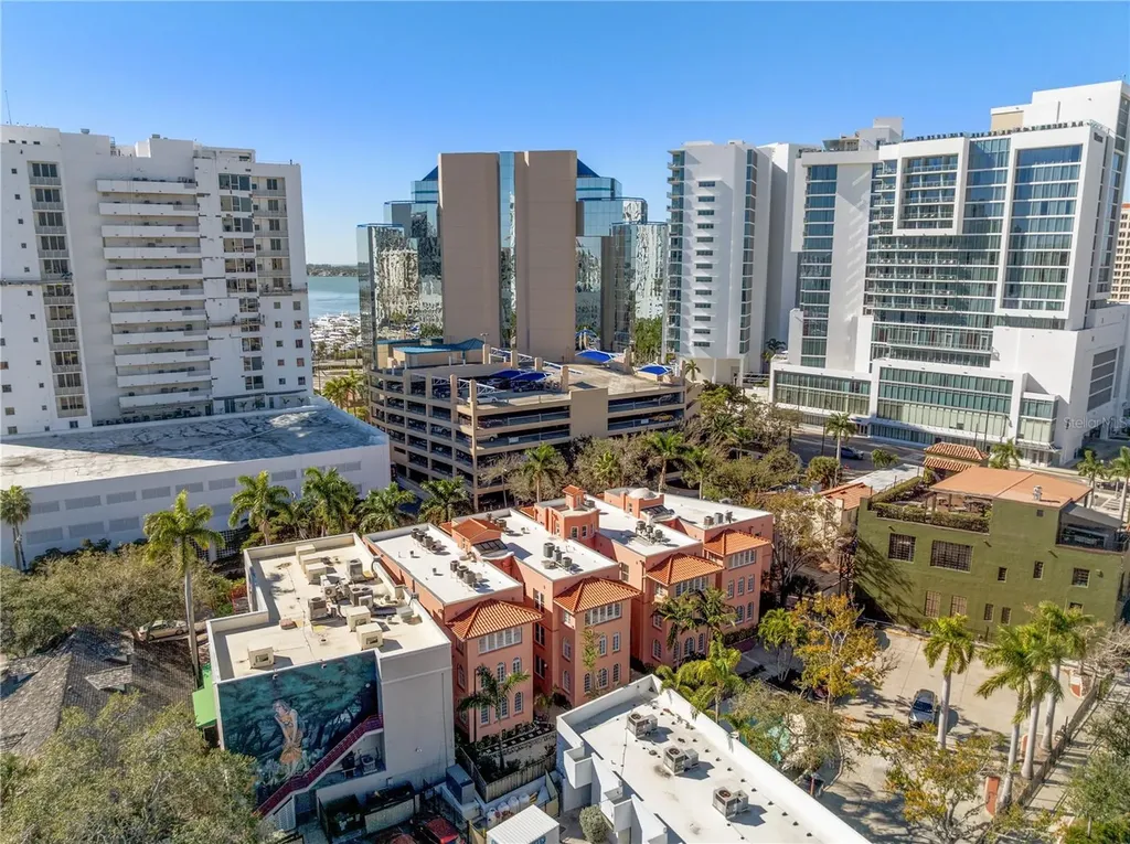 1221 N Palm Avenue Sarasota FL 34236