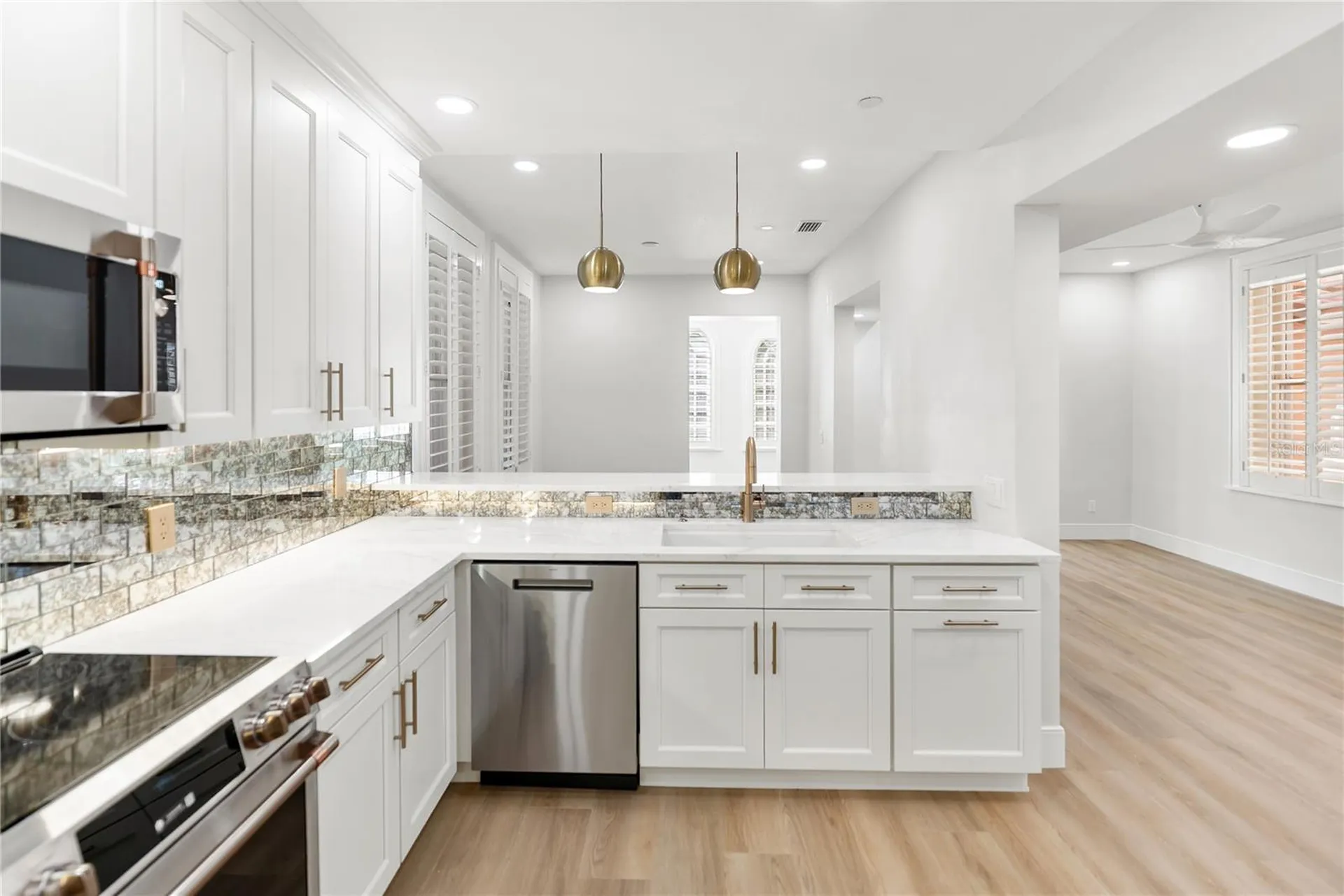 1221 N Palm Avenue Sarasota FL 34236