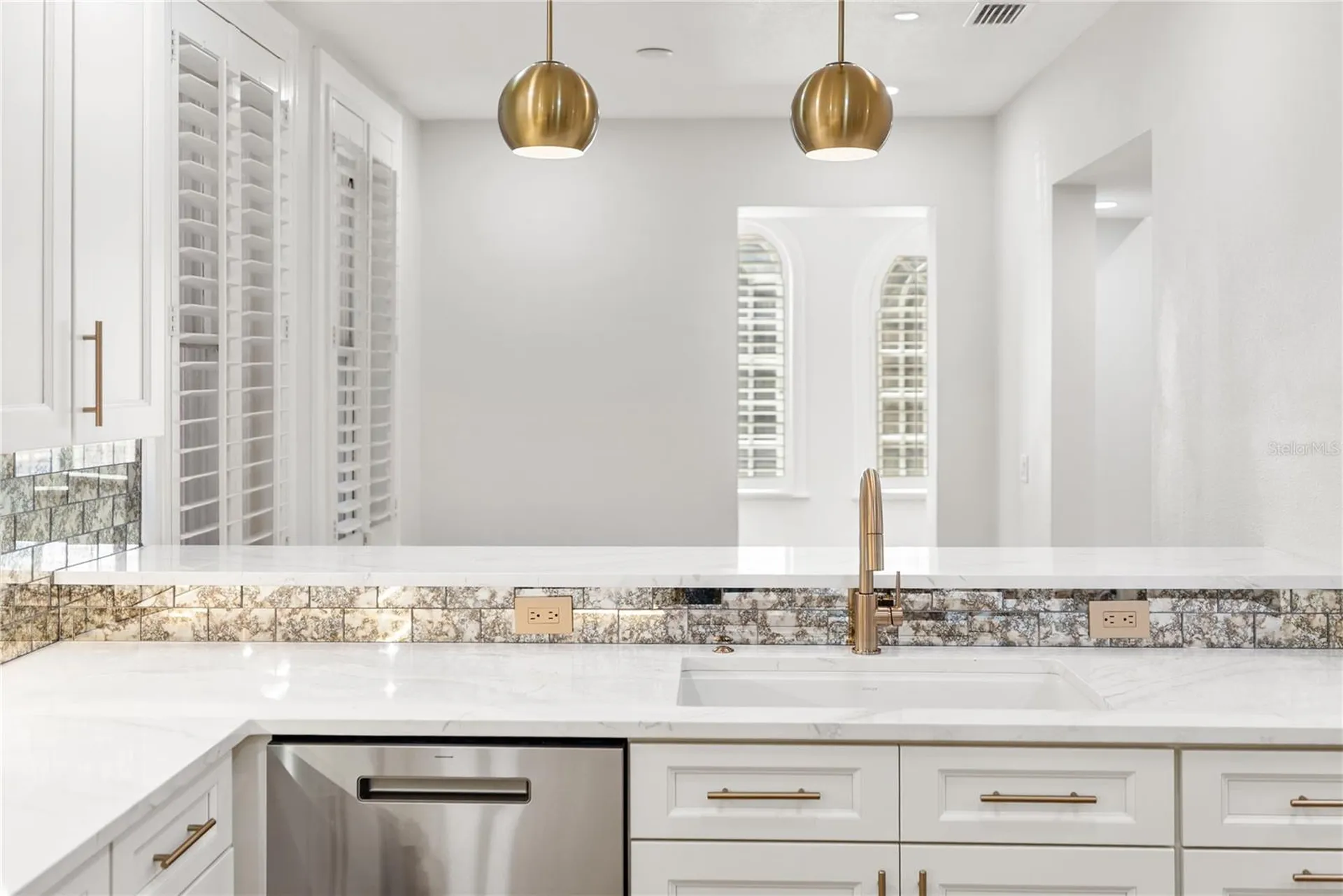 1221 N Palm Avenue Sarasota FL 34236