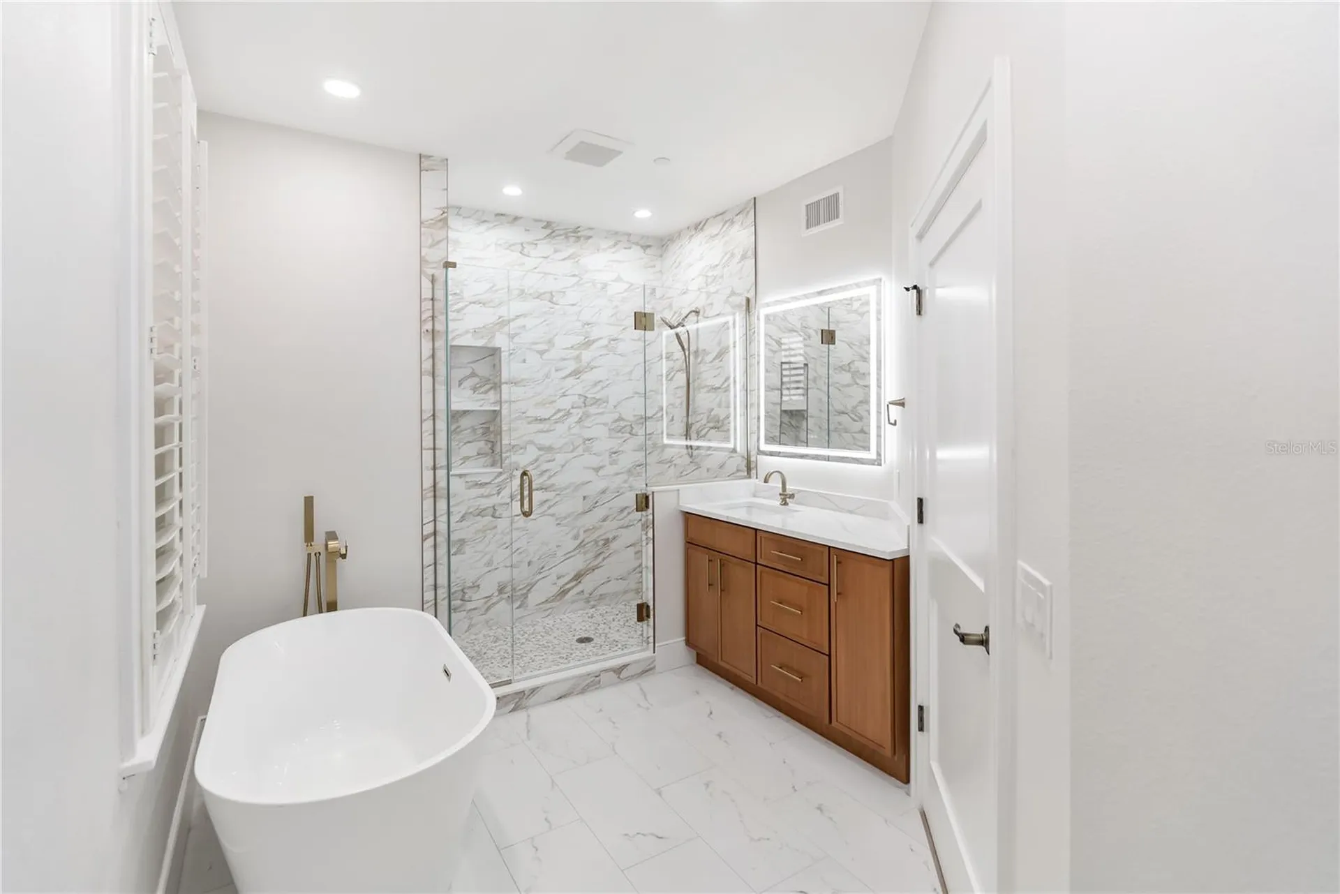 1221 N Palm Avenue Sarasota FL 34236