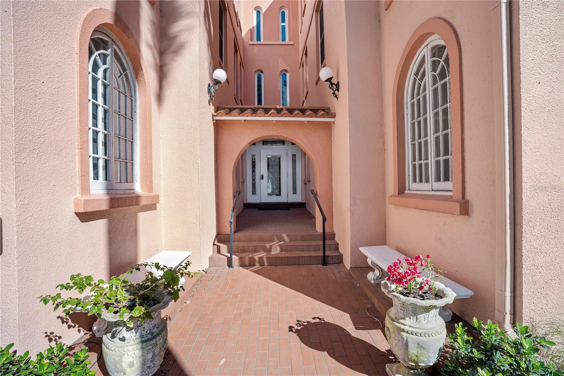 1221 N Palm Avenue Sarasota FL 34236