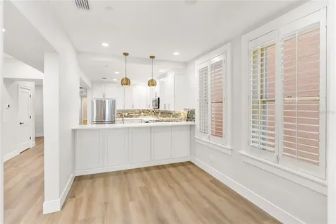 1221 N Palm Avenue Sarasota FL 34236