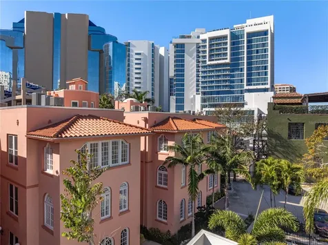 1221 N Palm Avenue Sarasota FL 34236