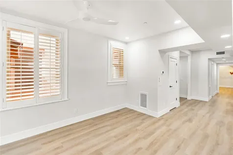 1221 N Palm Avenue Sarasota FL 34236