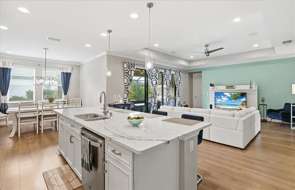2028 Woodleaf Hammock Court Bradenton FL 34211