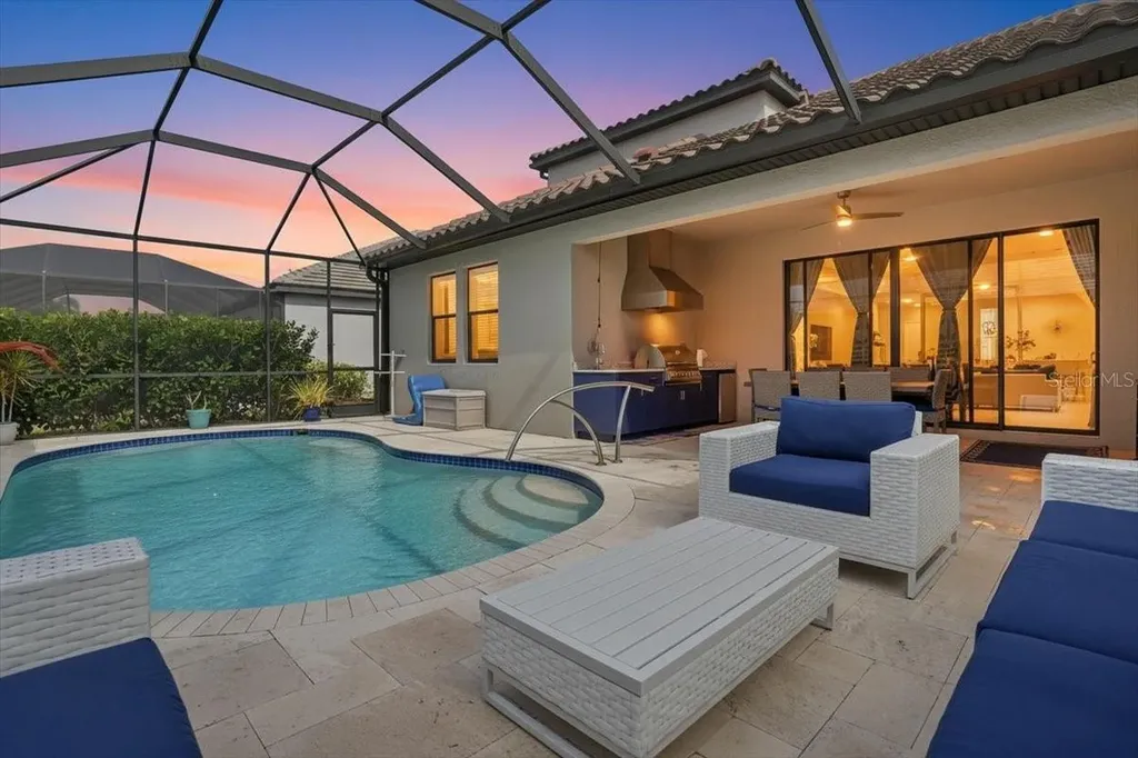 2028 Woodleaf Hammock Court Bradenton FL 34211