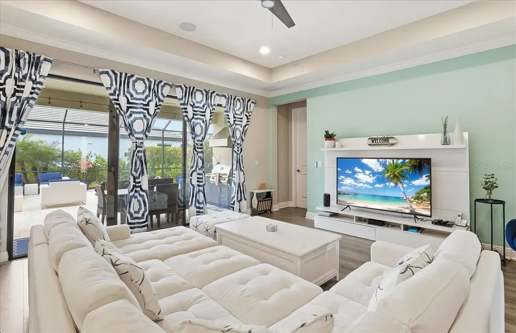 2028 Woodleaf Hammock Court Bradenton FL 34211