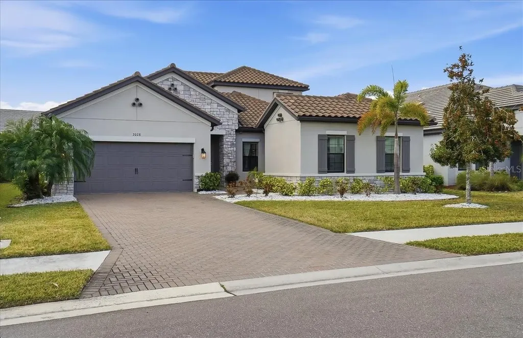 2028 Woodleaf Hammock Court Bradenton FL 34211