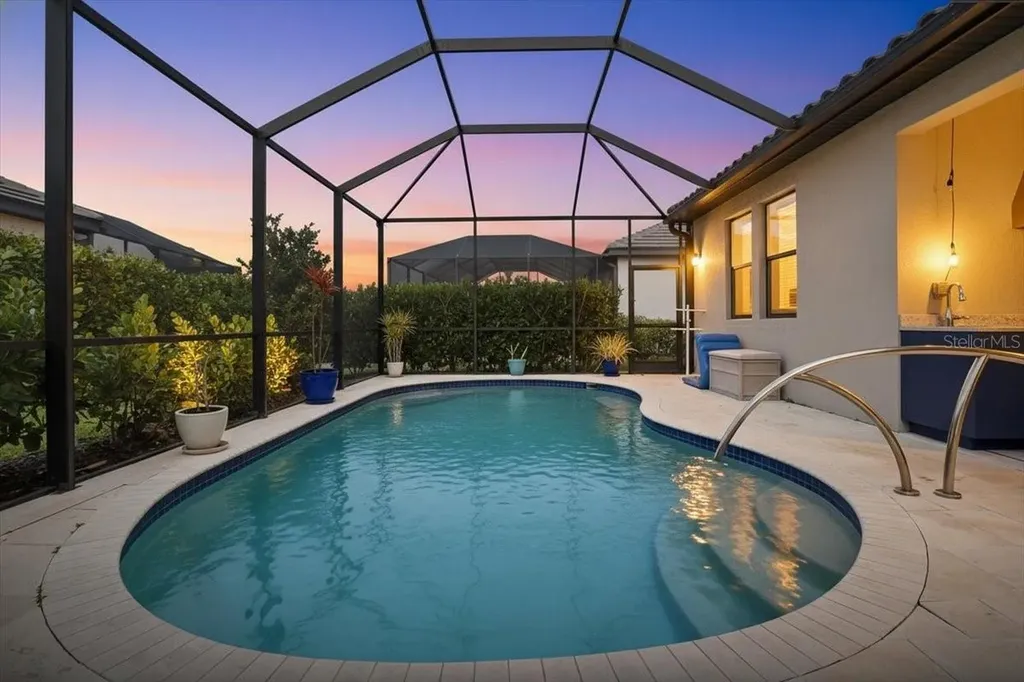 2028 Woodleaf Hammock Court Bradenton FL 34211