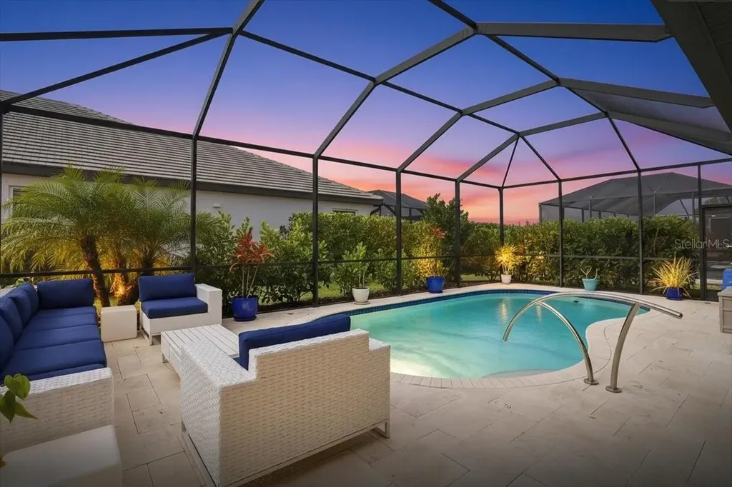 2028 Woodleaf Hammock Court Bradenton FL 34211