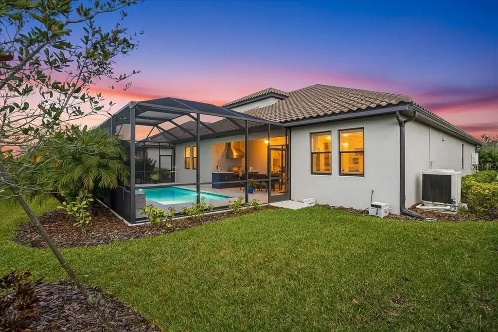 2028 Woodleaf Hammock Court Bradenton FL 34211