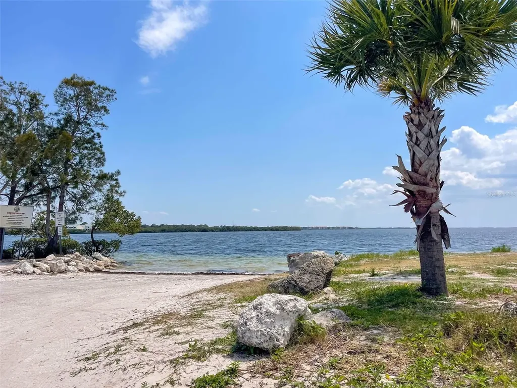723 Pent Street Tarpon Springs FL 34689