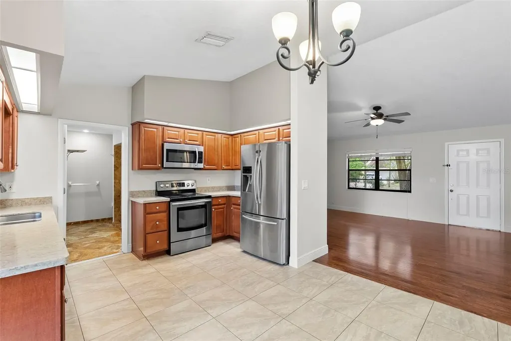 723 Pent Street Tarpon Springs FL 34689