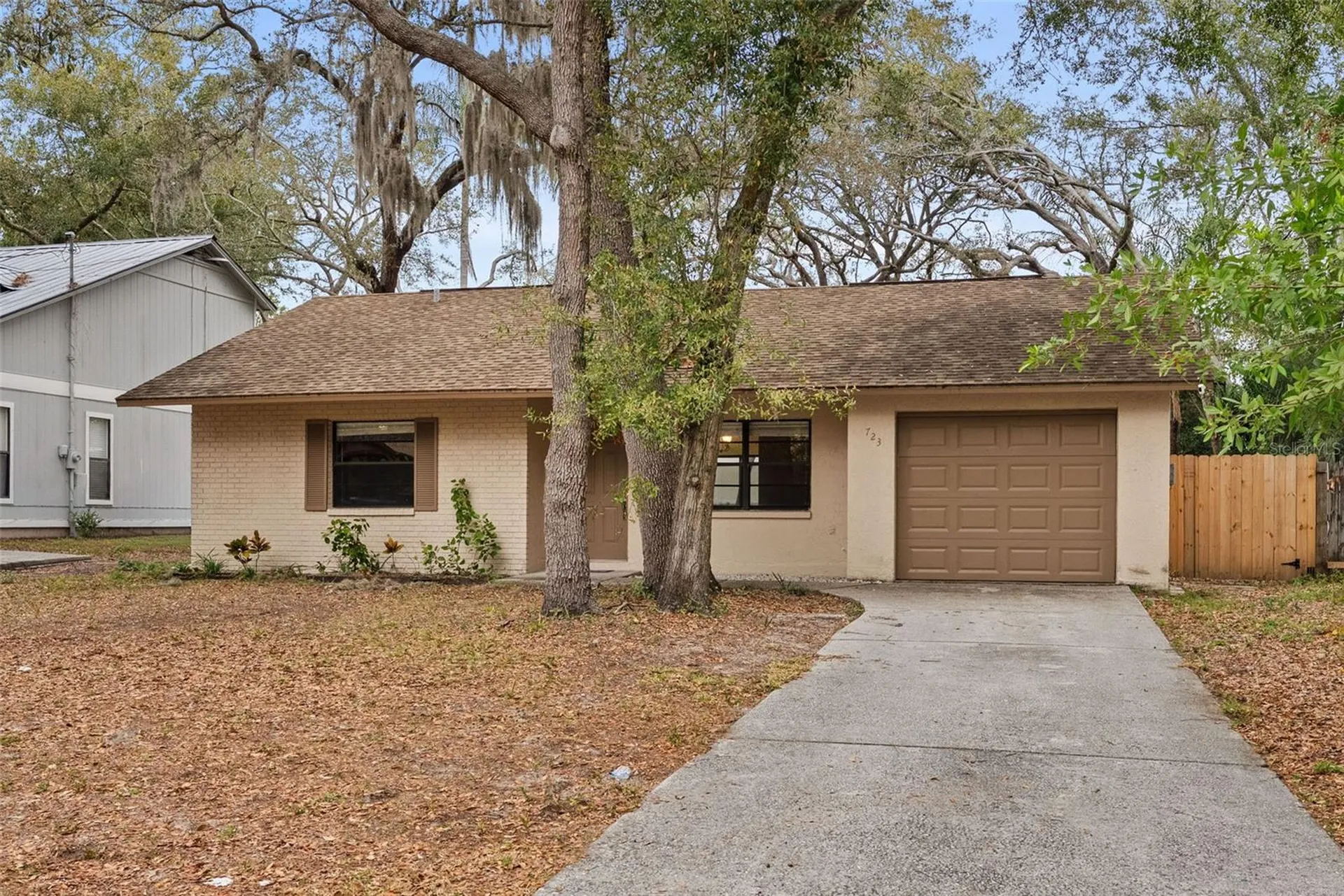 723 Pent Street Tarpon Springs FL 34689