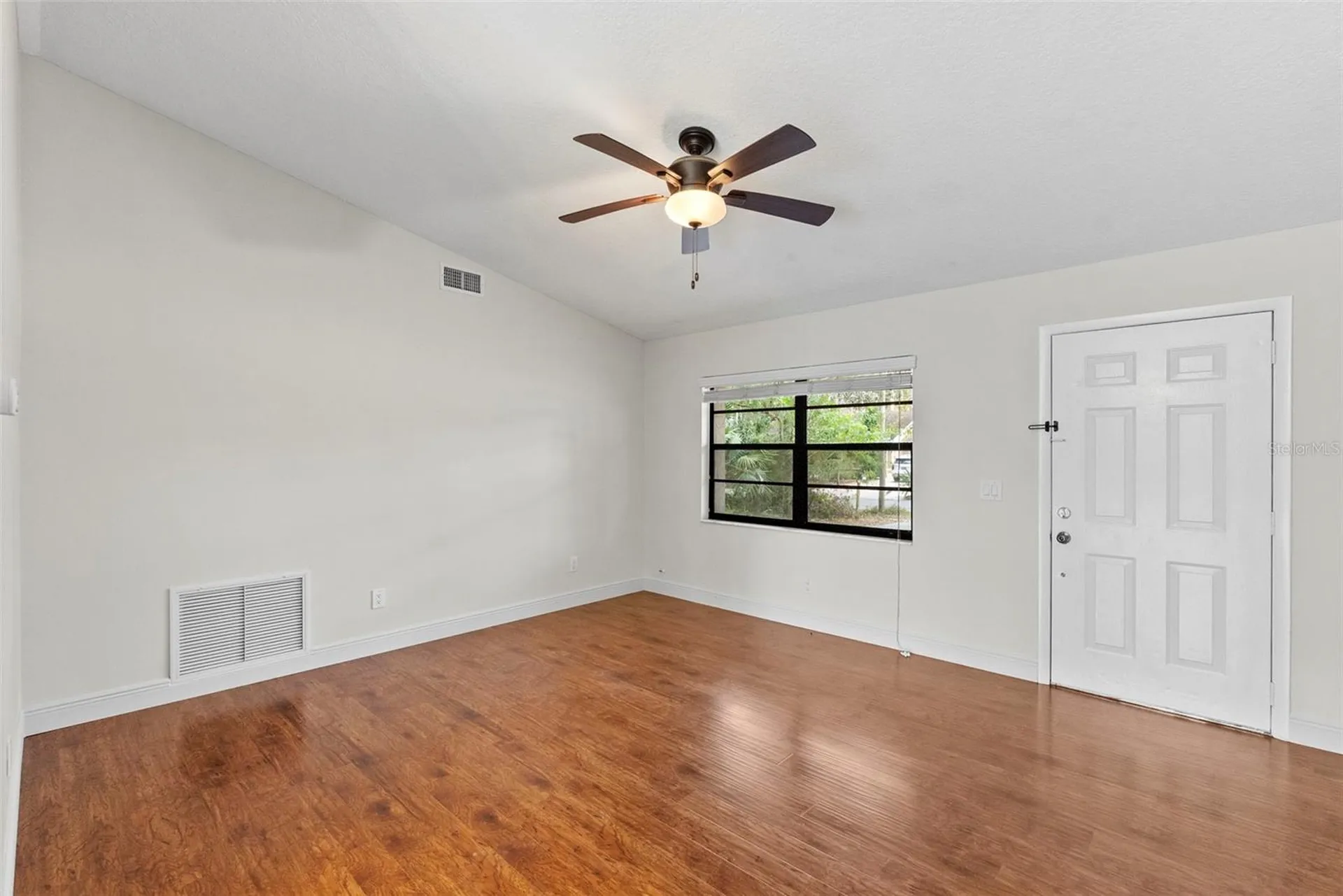 723 Pent Street Tarpon Springs FL 34689