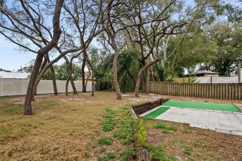 723 Pent Street Tarpon Springs FL 34689