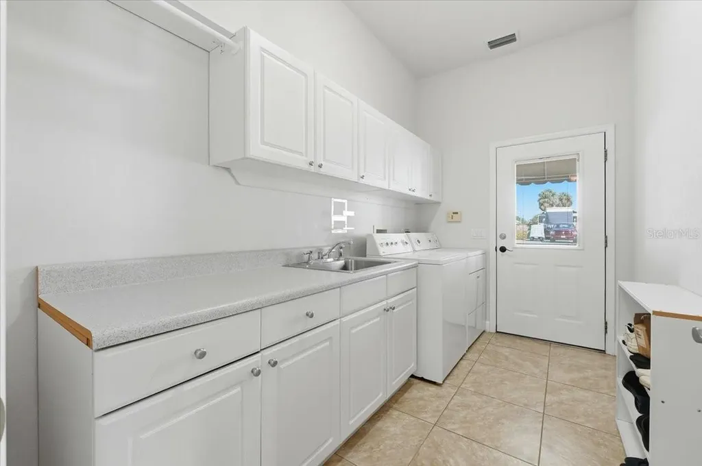 352 Meandering Way Polk City FL 33868