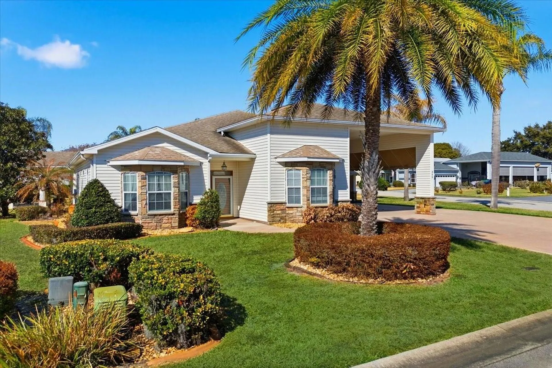352 Meandering Way Polk City FL 33868