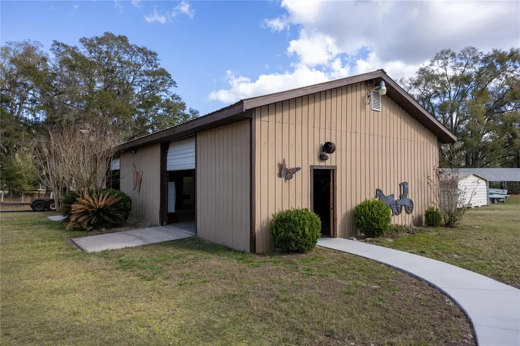 327 SW Timuqua Terrace Fort White FL 32038