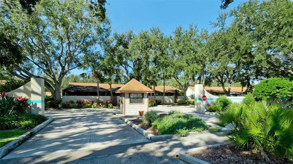 4527 Park Lake Terrace N Bradenton FL 34209
