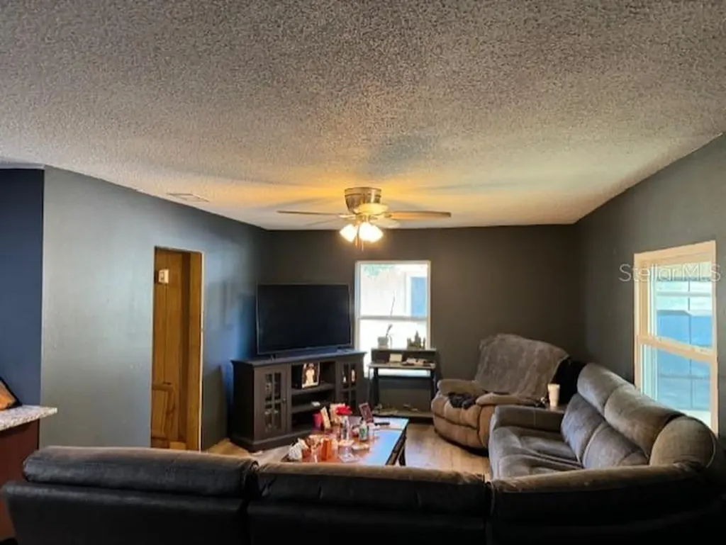 4755 20th Street Zephyrhills FL 33542