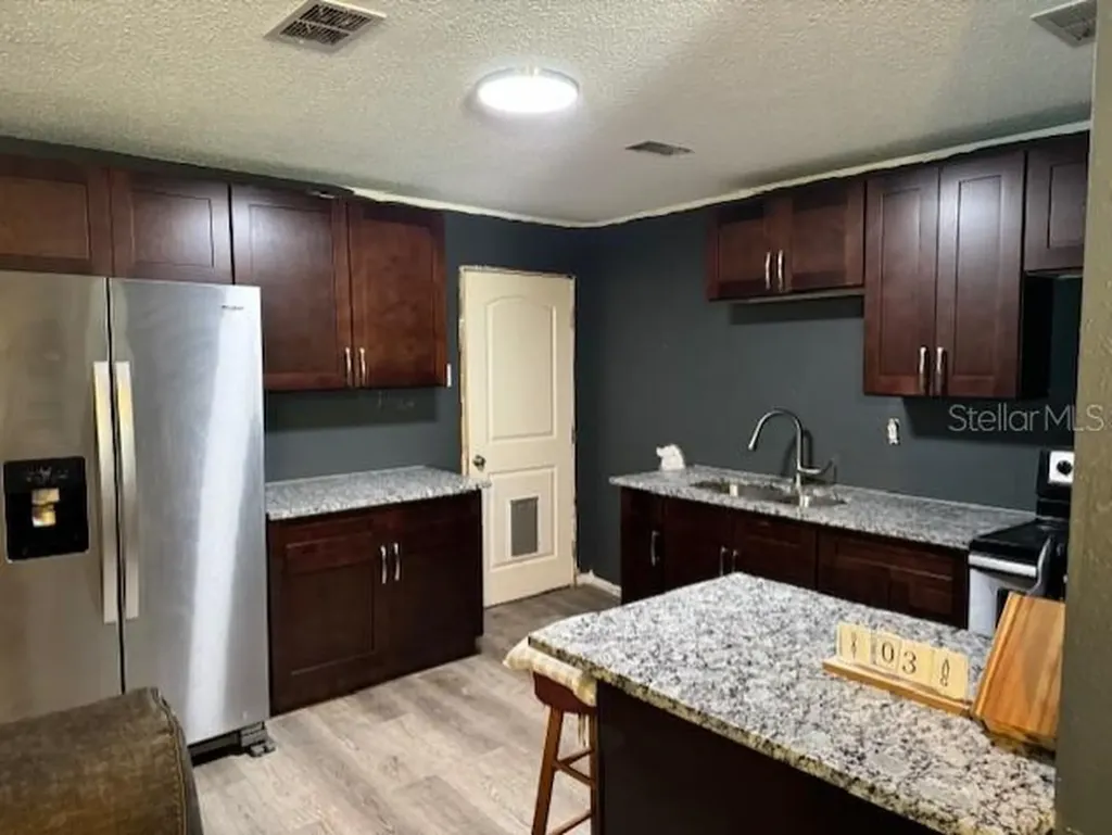 4755 20th Street Zephyrhills FL 33542