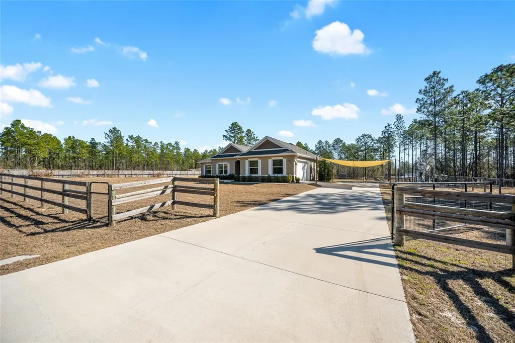 8855 SW 129th Terrace Road Dunnellon FL 34432