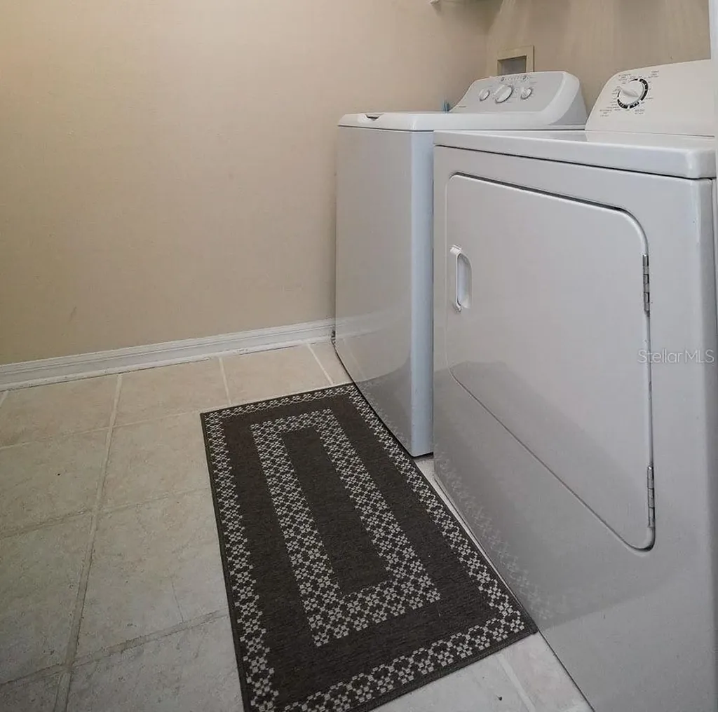 10023 Tate Lane Tampa FL 33626