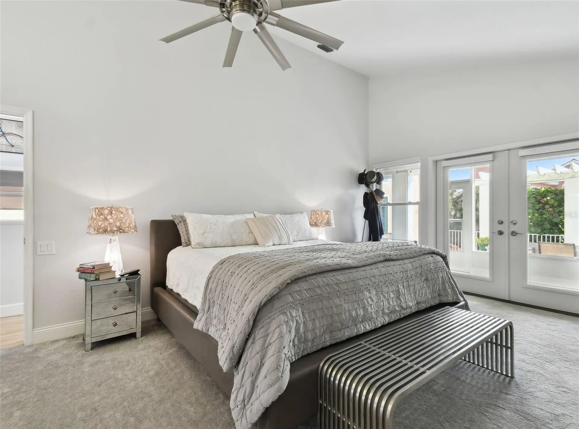 21 Crescent Place S St Petersburg FL 33711