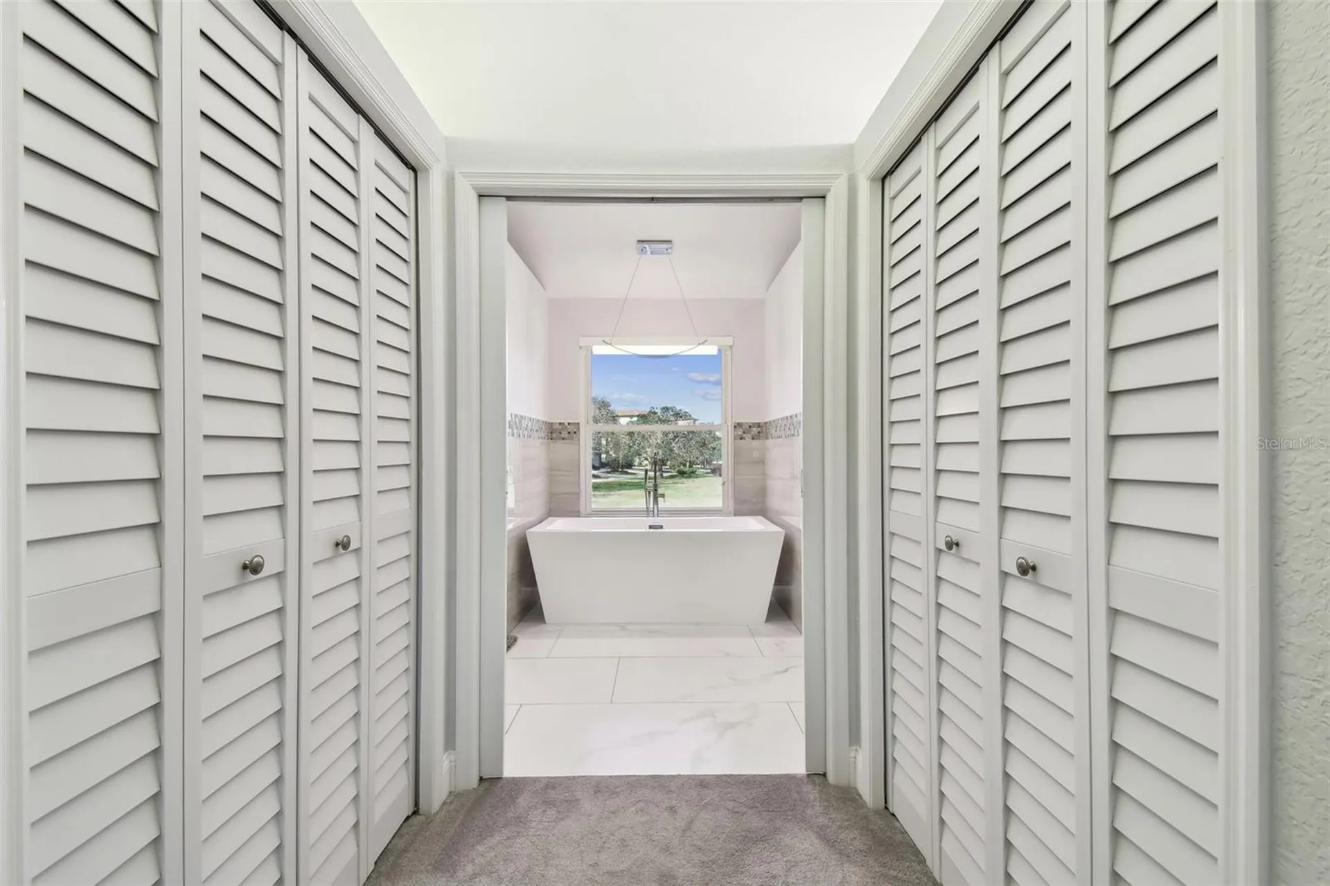 21 Crescent Place S St Petersburg FL 33711